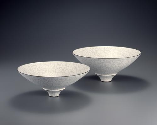 月白瓷花鉢(２点組)