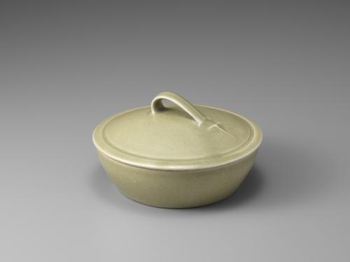 Pocelain Lidded Dish