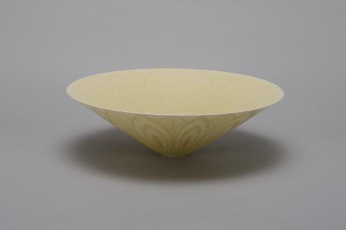 彩刻磁黄釉鉢