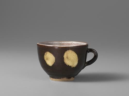 鉄釉枝文コーヒー碗