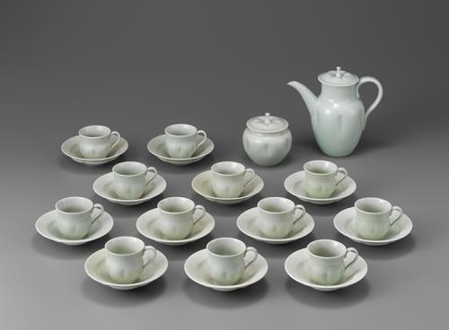富本憲吉自作 白磁珈琲碗 2客 カップ＆ソーサー 1924年作 富本 憲吉 | 茨城県陶芸美術館デジタルアーカイブ